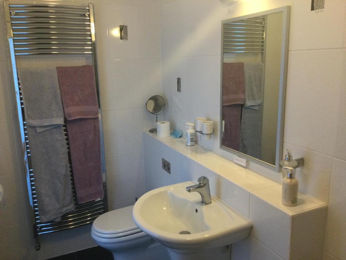 Hh Accommodation 밀롬 외부 사진